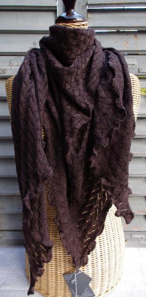 Invero Dreiecktuch Susi braun, Spitze vorne